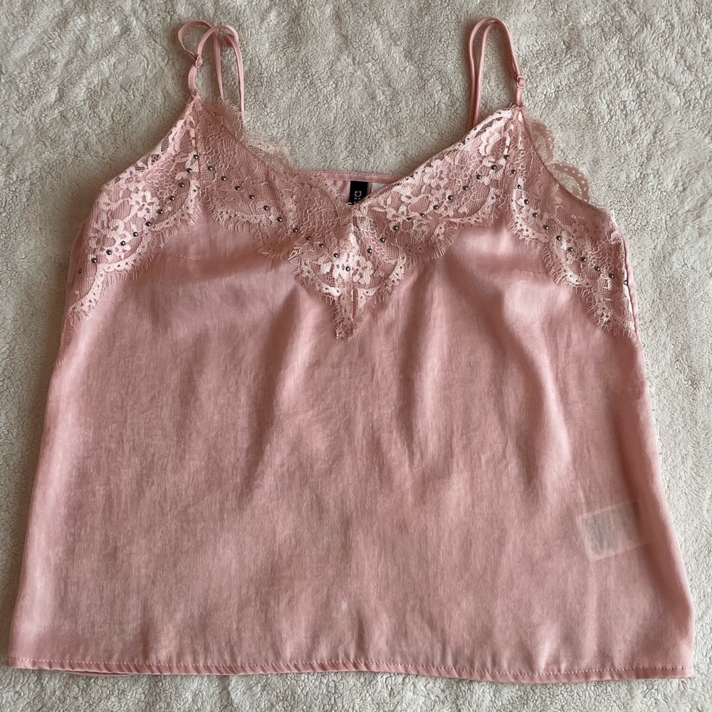 5 for $25 Like new H&M divided embellished lace satin cami pink